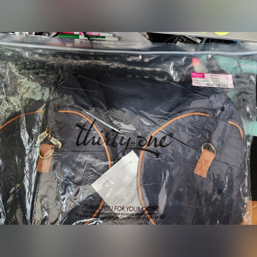 Thirty One Dare to Duffle  NEW in package
